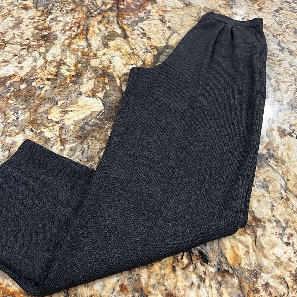 St John pleated knit pants size 4 - Picture 14 of 14